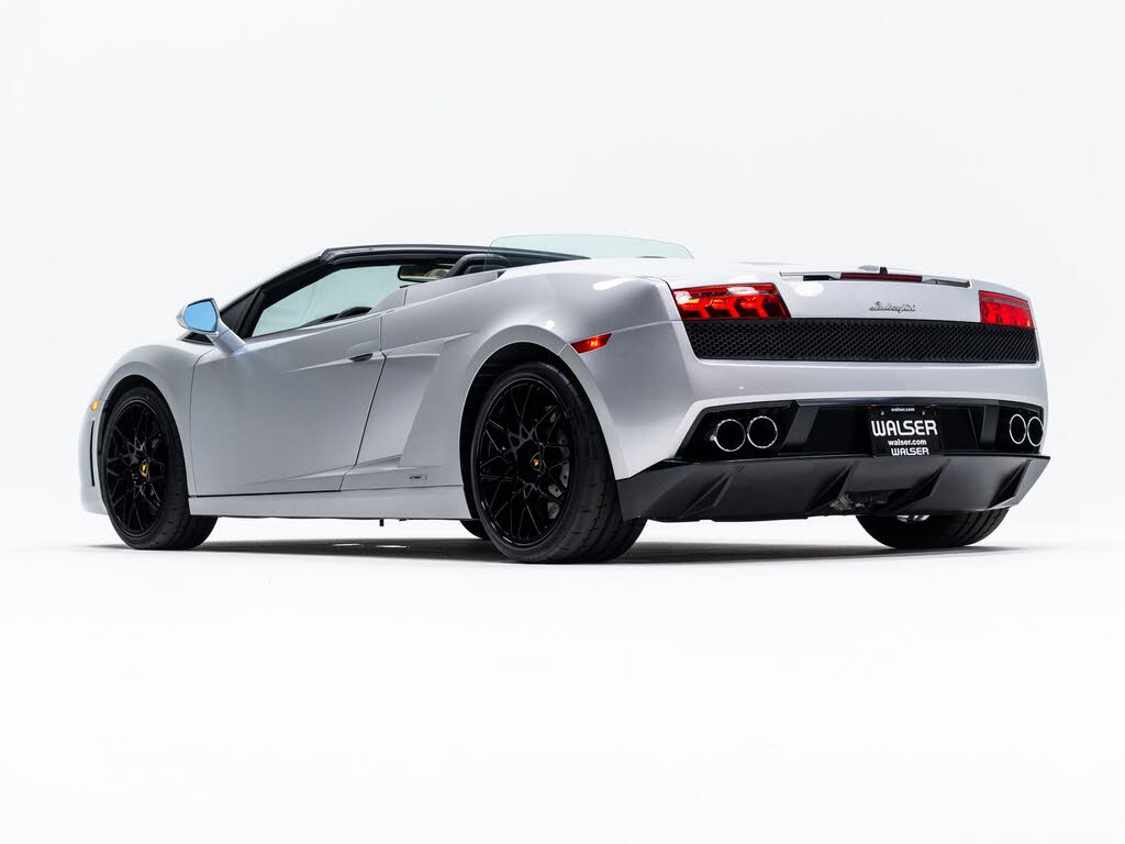 2011 Lamborghini Gallardo LP 560-4 Spyder AWD photo 3
