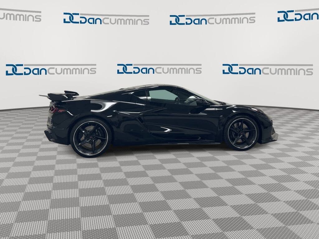2027 Chevrolet Corvette Z06 2LZ Coupe RWD photo 9