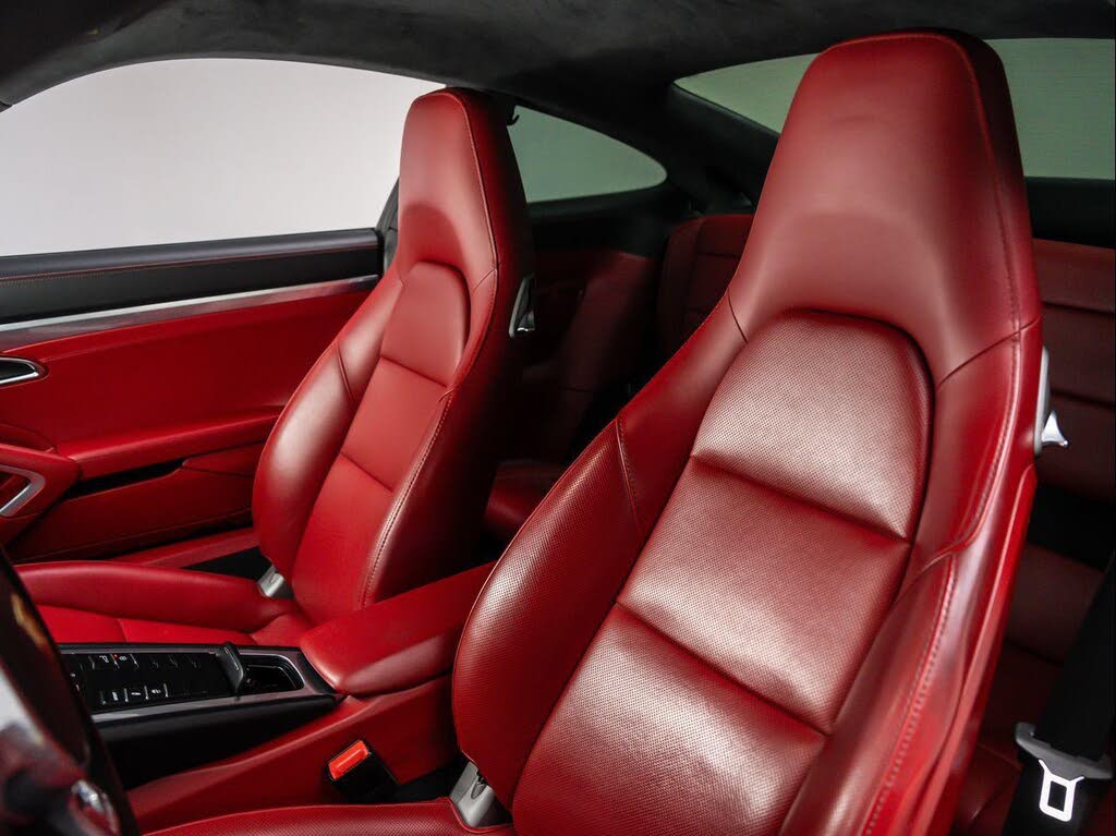 2015 Porsche 911 Turbo Coupe AWD photo 20 of 24