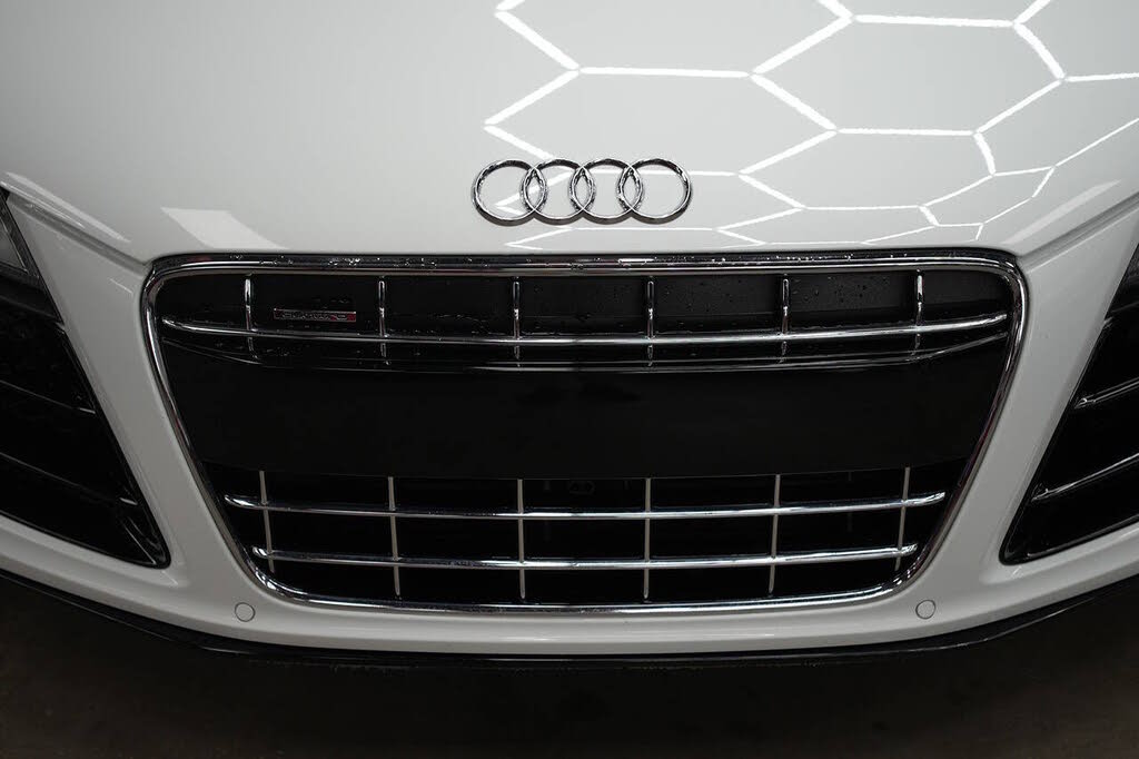 2011 Audi R8 5.2 quattro Spyder AWD photo 15 of 24