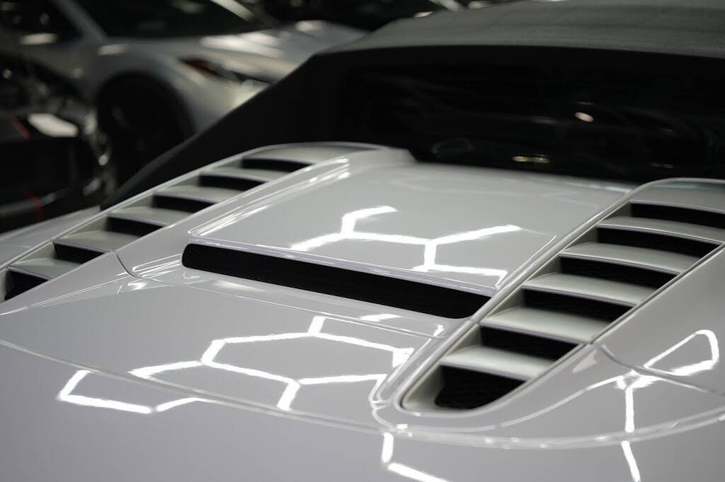 2011 Audi R8 5.2 quattro Spyder AWD photo 8 of 24
