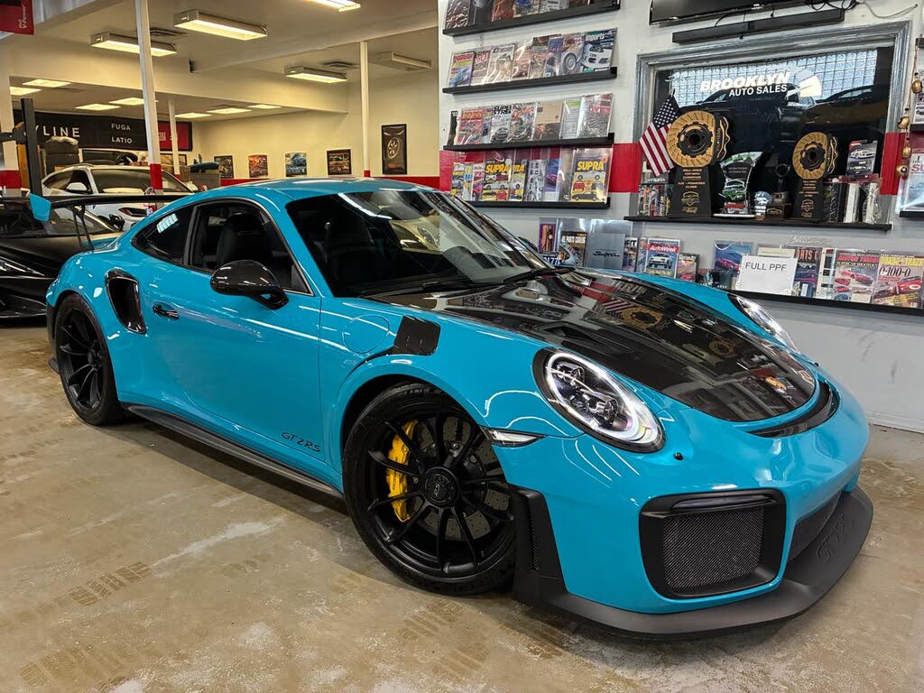 2018 Porsche 911 GT2 RS Coupe RWD