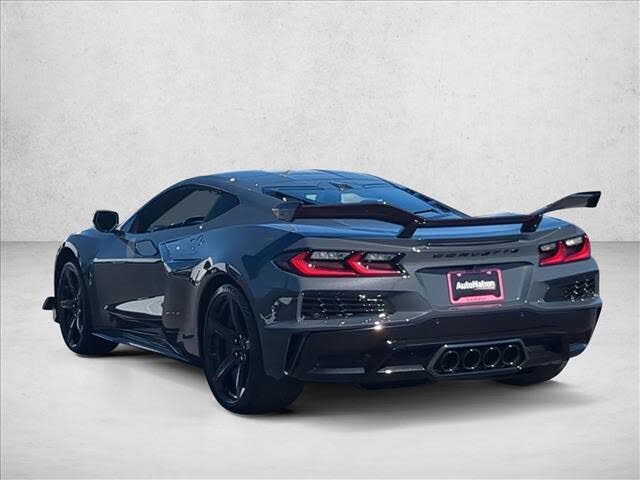 2027 Chevrolet Corvette Z06 3LZ Coupe RWD photo 9 of 18