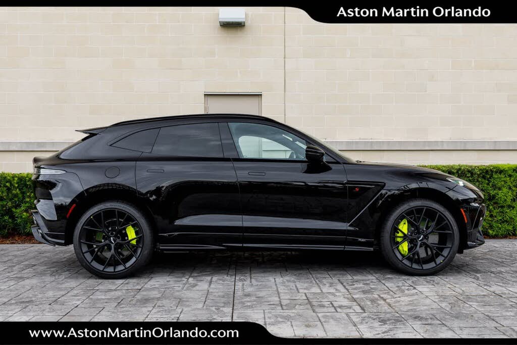 2026 Aston Martin DBX S AWD photo 17