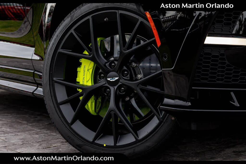 2026 Aston Martin DBX S AWD photo 4