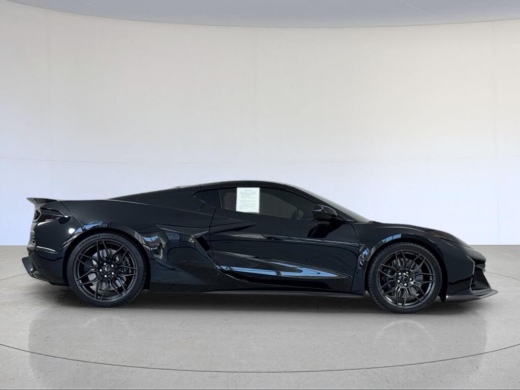 2024 Chevrolet Corvette Z06 3LZ Coupe RWD photo 8