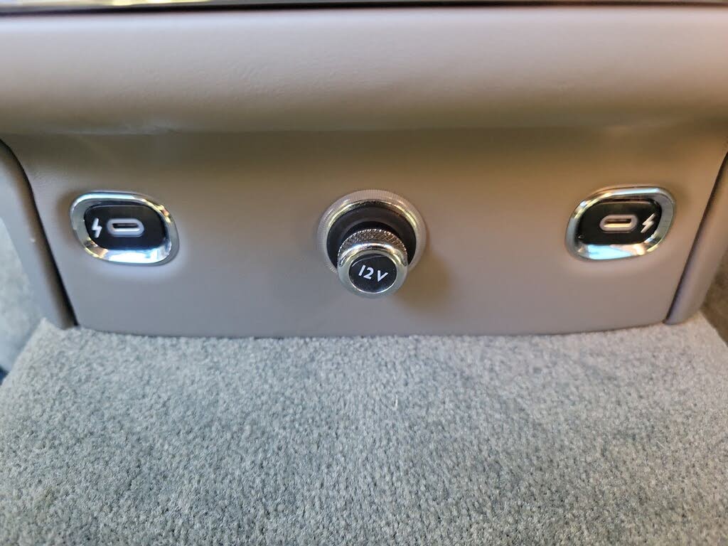 2023 Bentley Bentayga Hybrid AWD photo 23