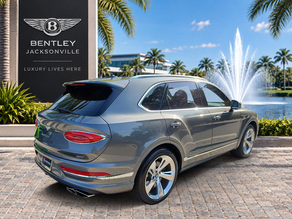 2023 Bentley Bentayga Hybrid AWD photo 5