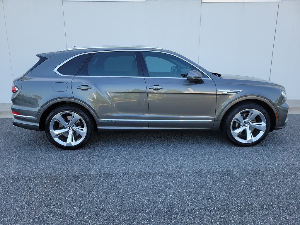 2023 Bentley Bentayga Hybrid AWD photo 7