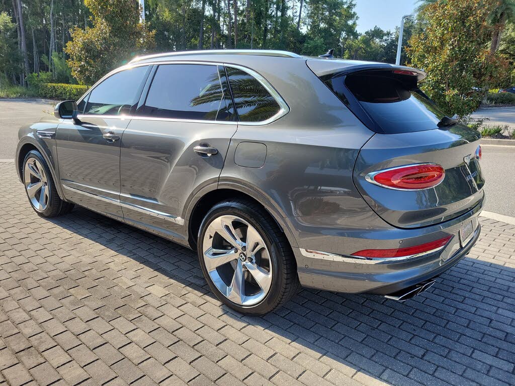 2023 Bentley Bentayga Hybrid AWD photo 10