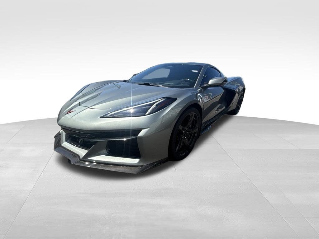2024 Chevrolet Corvette Z06 3LZ Coupe RWD photo 2