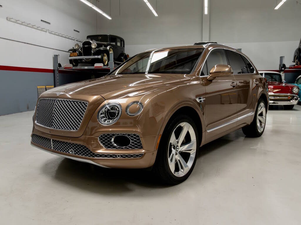 2017 Bentley Bentayga W12 AWD photo 2