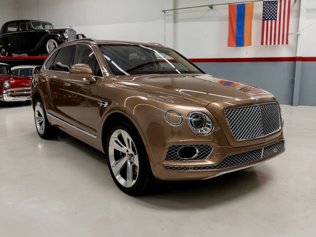 2017 Bentley Bentayga W12 AWD photo 4