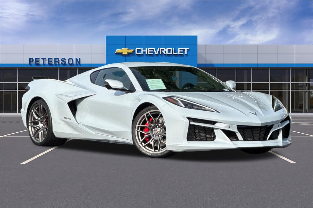 2023 Chevrolet Corvette Z06 2LZ Coupe RWD photo 2