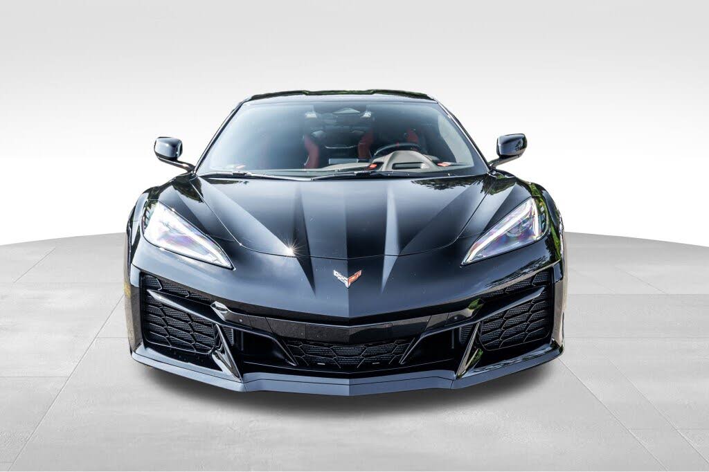 2025 Chevrolet Corvette Z06 3LZ Coupe RWD photo 2