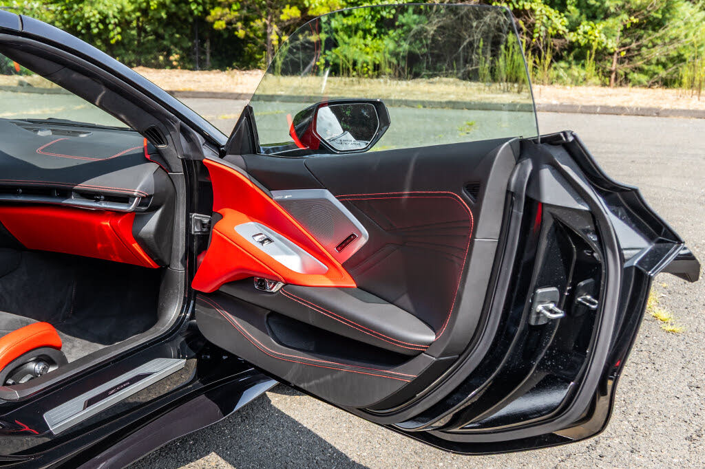 2025 Chevrolet Corvette Z06 3LZ Coupe RWD photo 16