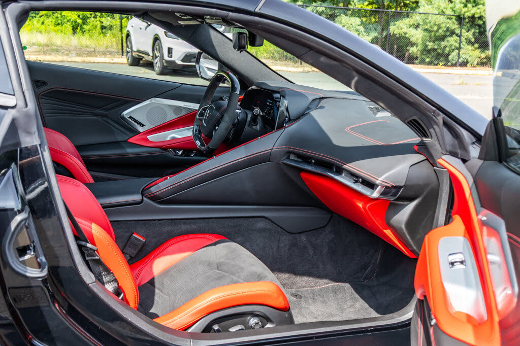 2025 Chevrolet Corvette Z06 3LZ Coupe RWD photo 17