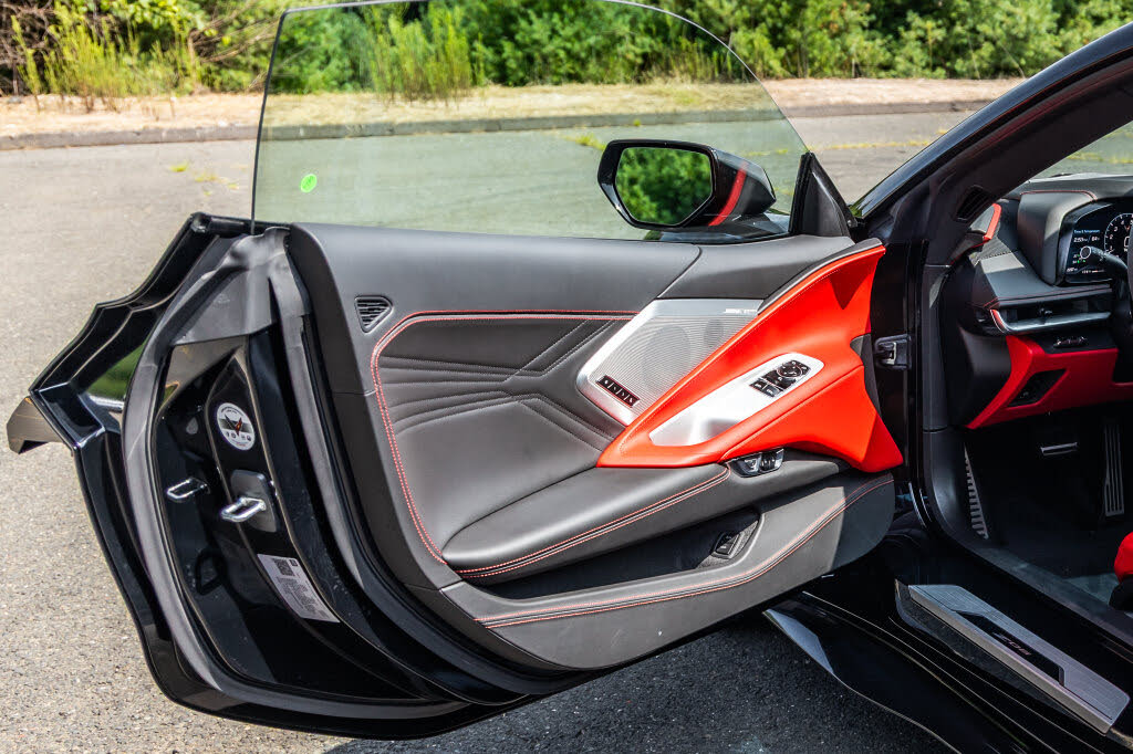 2025 Chevrolet Corvette Z06 3LZ Coupe RWD photo 21