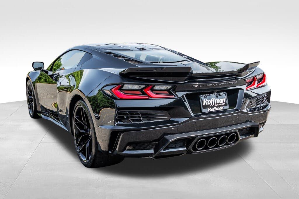 2025 Chevrolet Corvette Z06 3LZ Coupe RWD photo 9