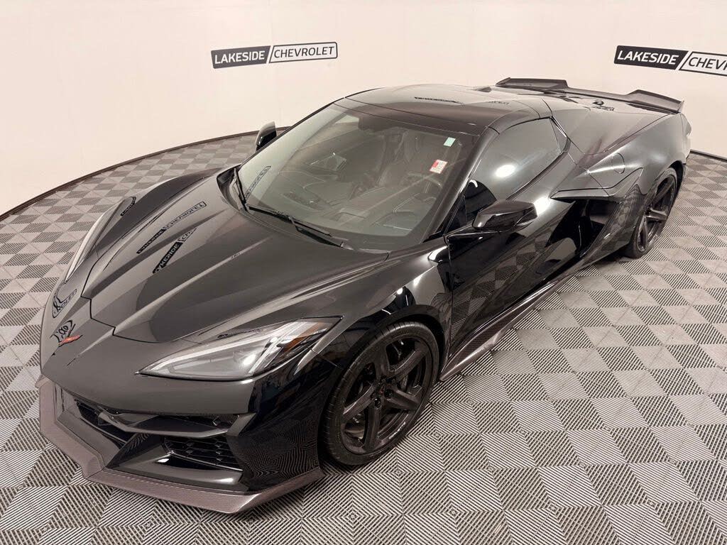 2023 Chevrolet Corvette Z06 3LZ Convertible RWD photo 2