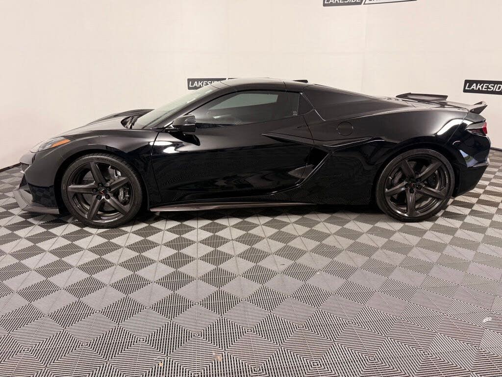 2023 Chevrolet Corvette Z06 3LZ Convertible RWD photo 4