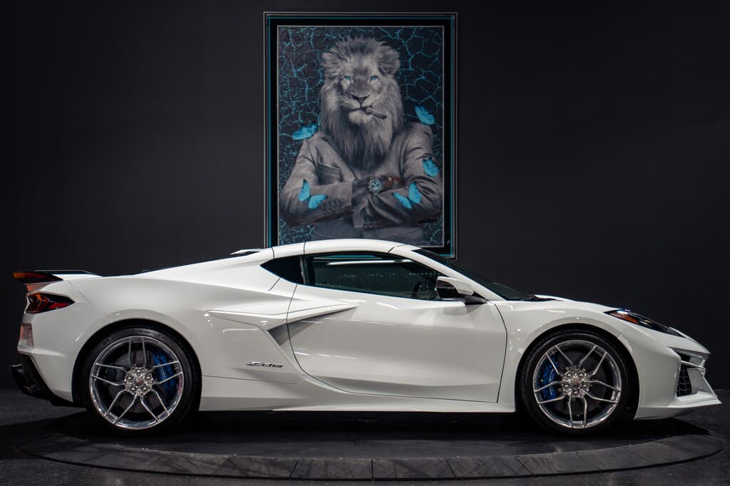 2026 Chevrolet Corvette Z06 3LZ Coupe RWD photo 6