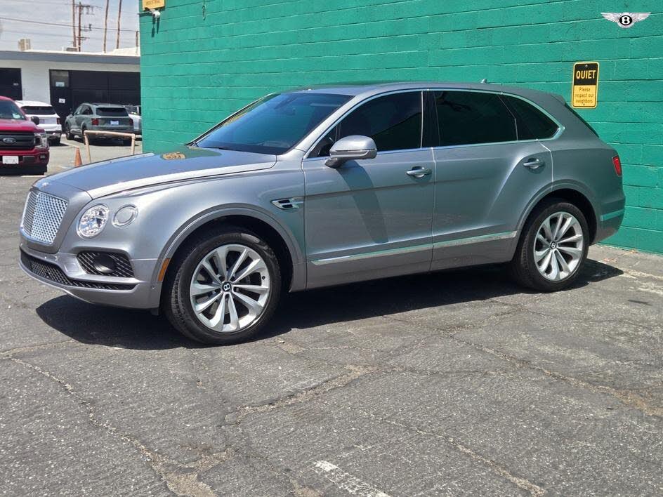 2018 Bentley Bentayga W12 Signature Edition AWD photo 4