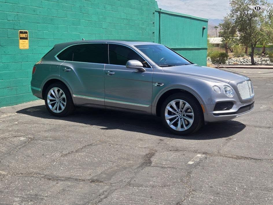 2018 Bentley Bentayga W12 Signature Edition AWD photo 5