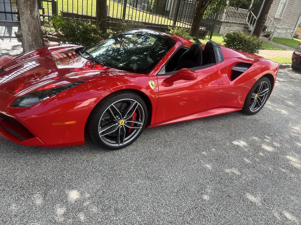 2018 Ferrari 488 Spider RWD