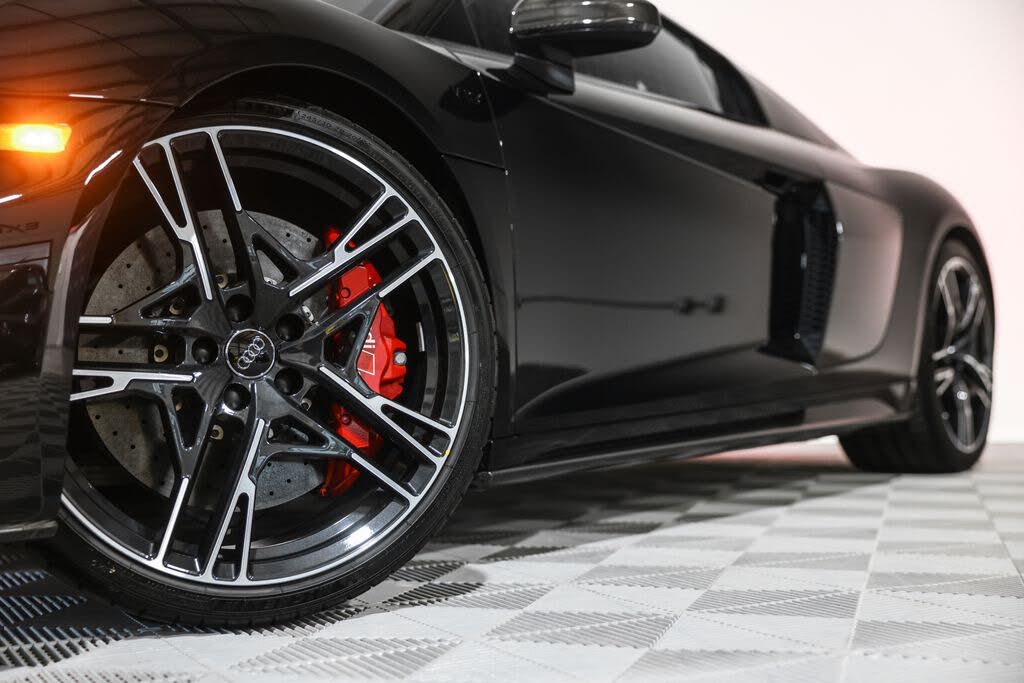 2020 Audi R8 quattro V10 Performance Coupe AWD photo 13 of 24