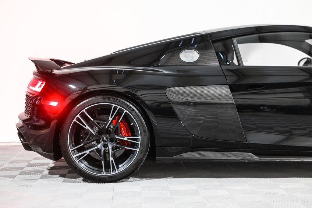 2020 Audi R8 quattro V10 Performance Coupe AWD photo 4 of 24