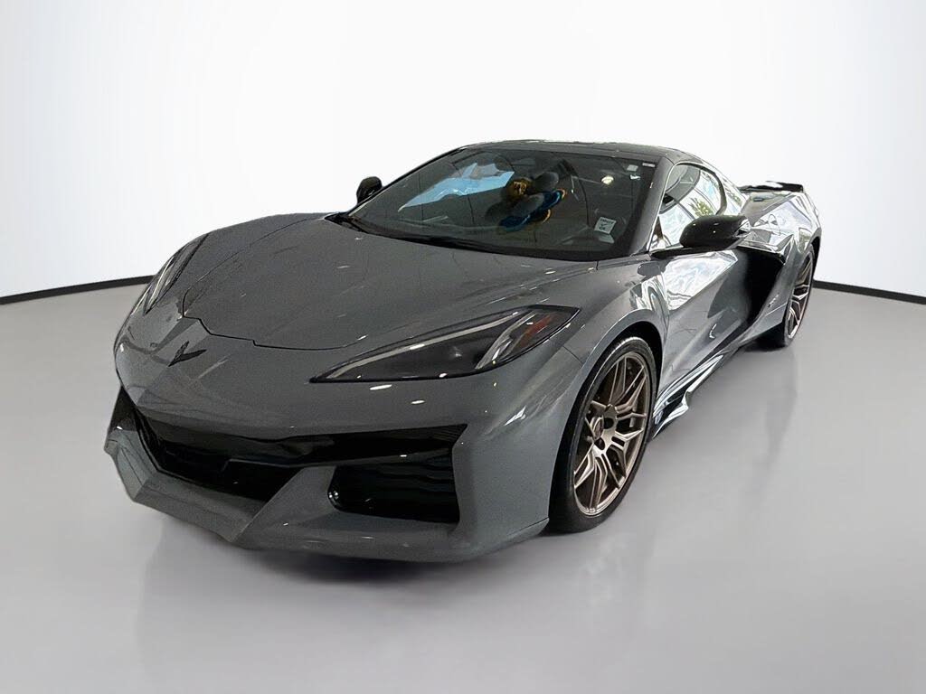 2025 Chevrolet Corvette Z06 3LZ Coupe RWD photo 3