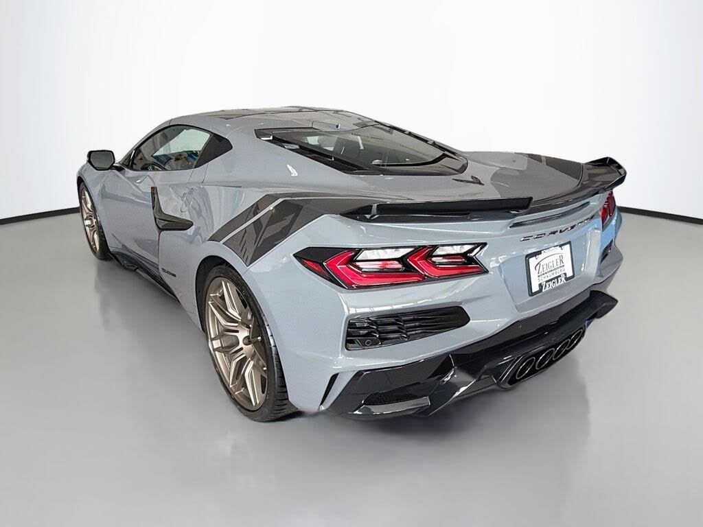 2025 Chevrolet Corvette Z06 3LZ Coupe RWD photo 5