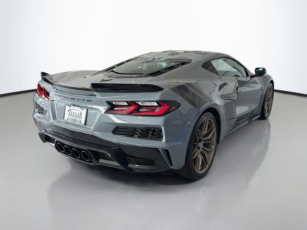 2025 Chevrolet Corvette Z06 3LZ Coupe RWD photo 7