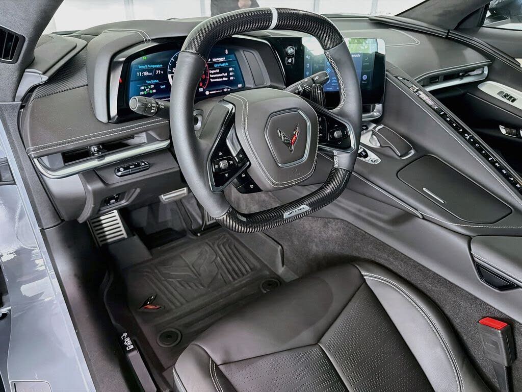 2025 Chevrolet Corvette Z06 3LZ Coupe RWD photo 9