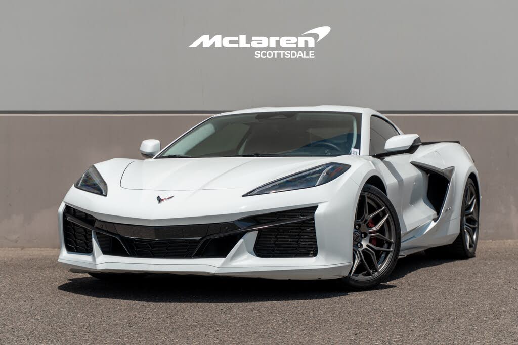 2024 Chevrolet Corvette Z06 3LZ Coupe RWD photo 2