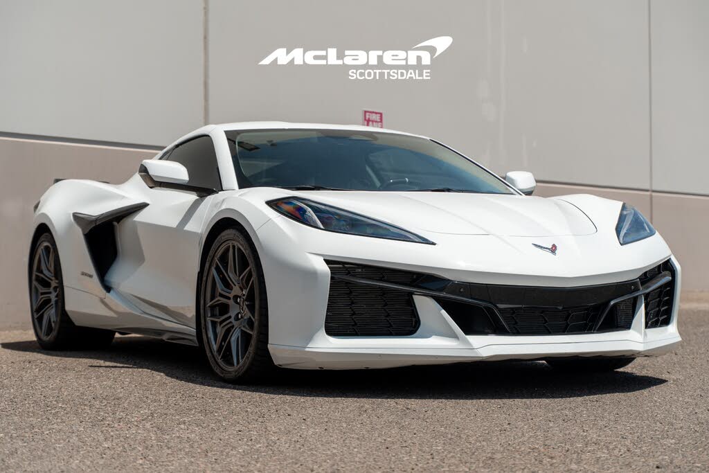 2024 Chevrolet Corvette Z06 3LZ Coupe RWD photo 9