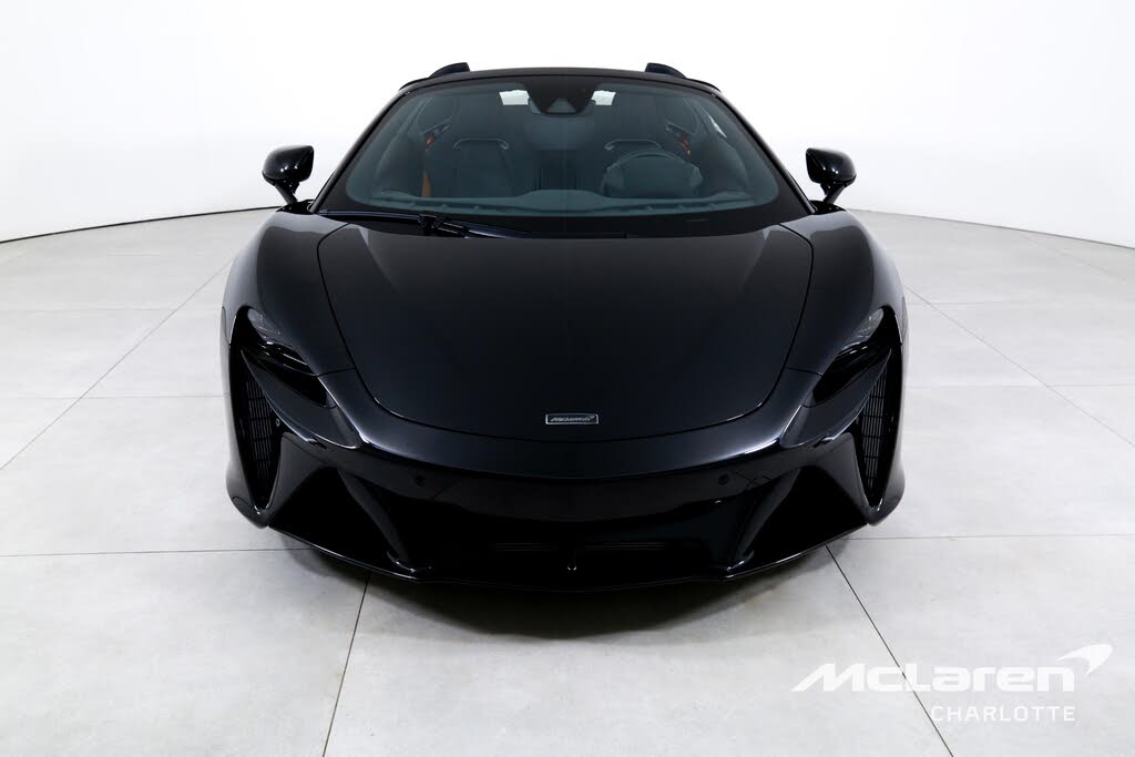 2026 McLaren Artura RWD photo 5
