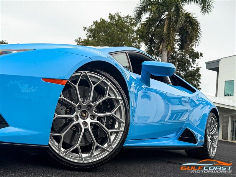 2021 Lamborghini Huracan photo 11