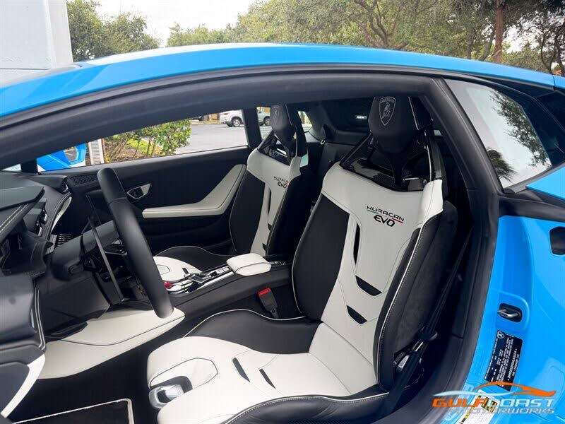 2021 Lamborghini Huracan photo 19