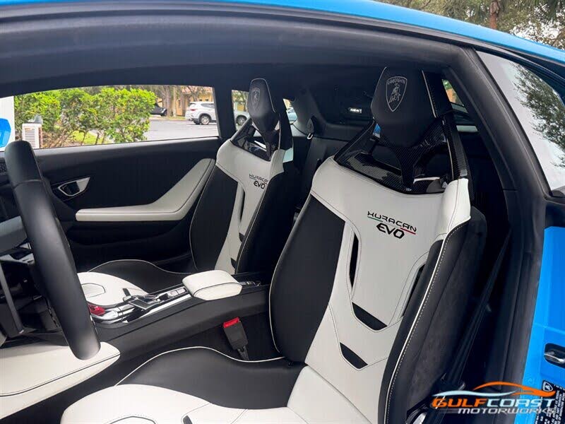 2021 Lamborghini Huracan photo 20