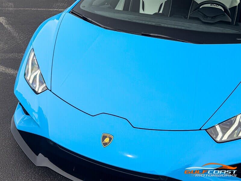 2021 Lamborghini Huracan photo 4