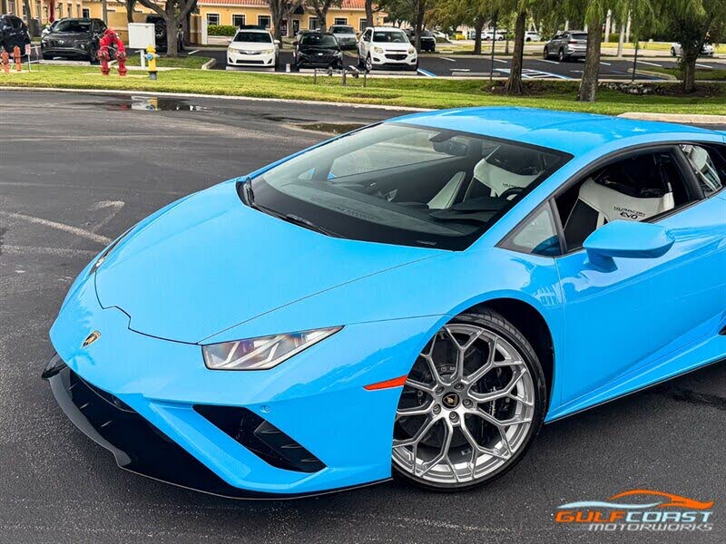 2021 Lamborghini Huracan photo 9