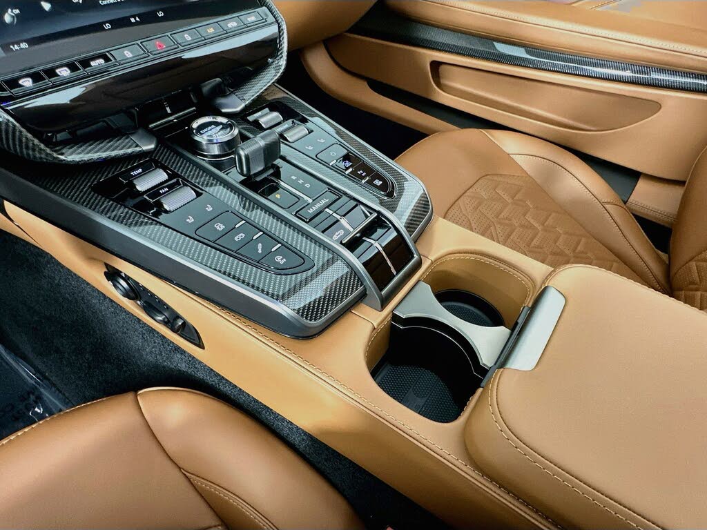 2026 Aston Martin Vanquish Volante RWD photo 13