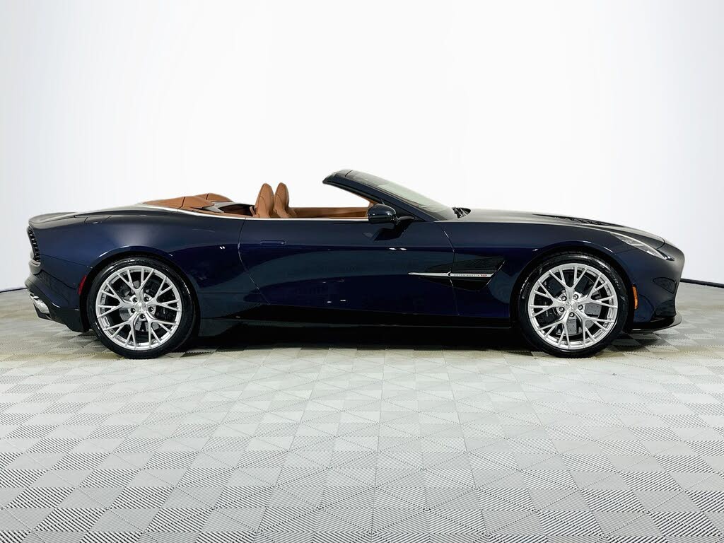 2026 Aston Martin Vanquish Volante RWD photo 4