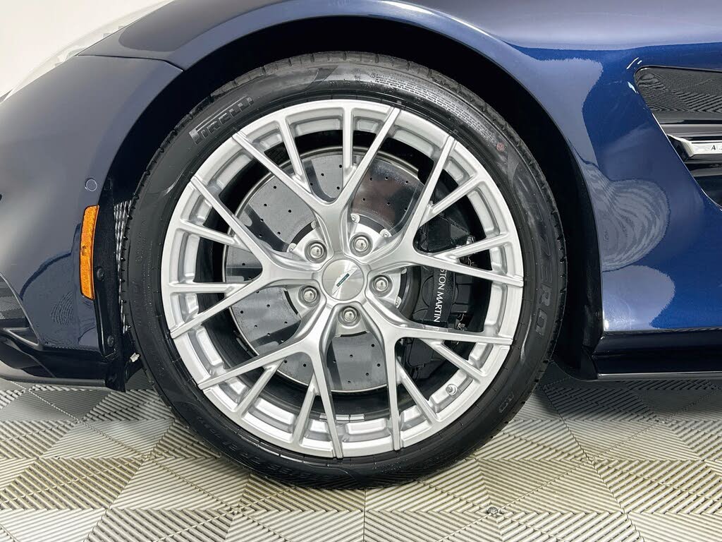 2026 Aston Martin Vanquish Volante RWD photo 9