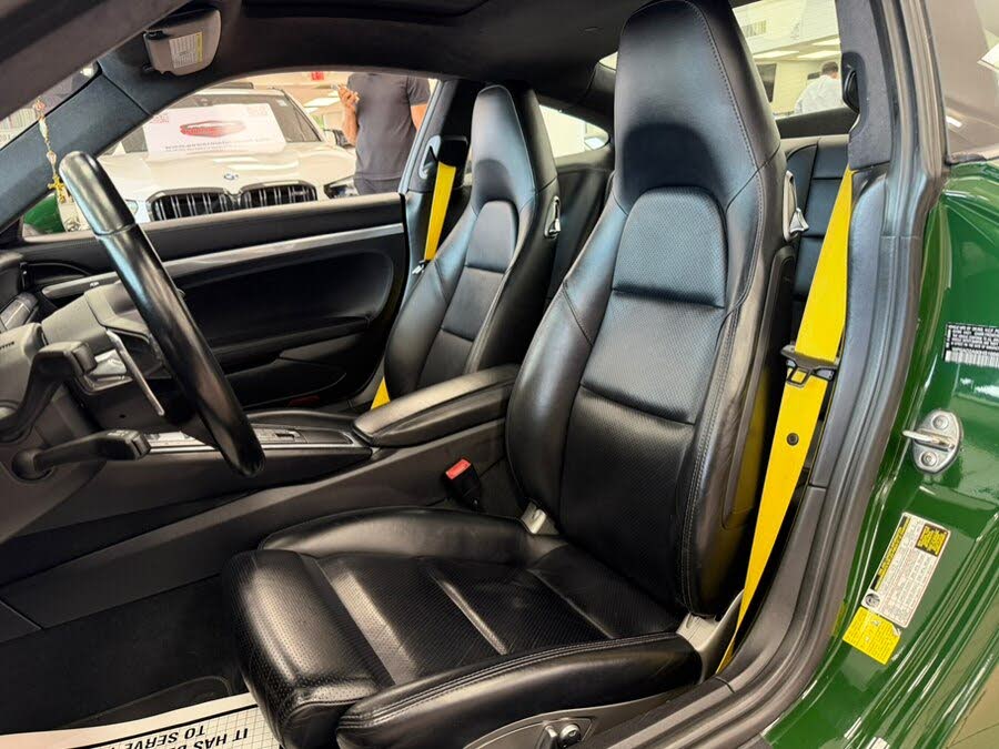 2017 Porsche 911 Turbo Coupe AWD photo 16 of 24