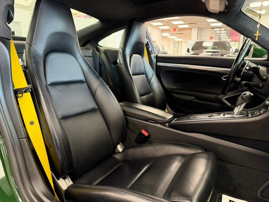 2017 Porsche 911 Turbo Coupe AWD photo 20 of 24