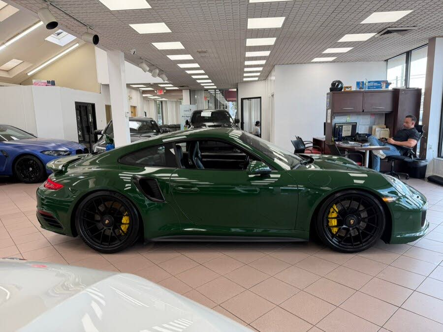 2017 Porsche 911 Turbo Coupe AWD photo 4 of 24