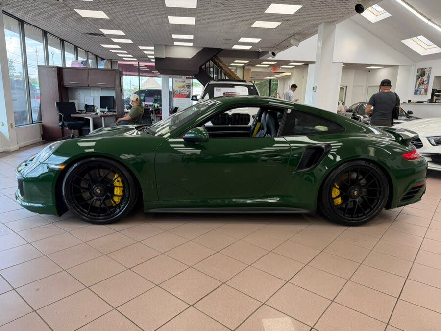 2017 Porsche 911 Turbo Coupe AWD photo 5 of 24